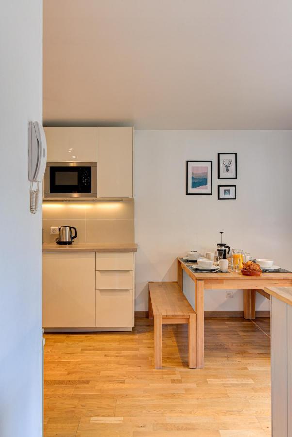 Apartment Fermes Du Montenvers B11 - Alpes Travel - Central Chamonix - Sleeps 4 Exterior photo